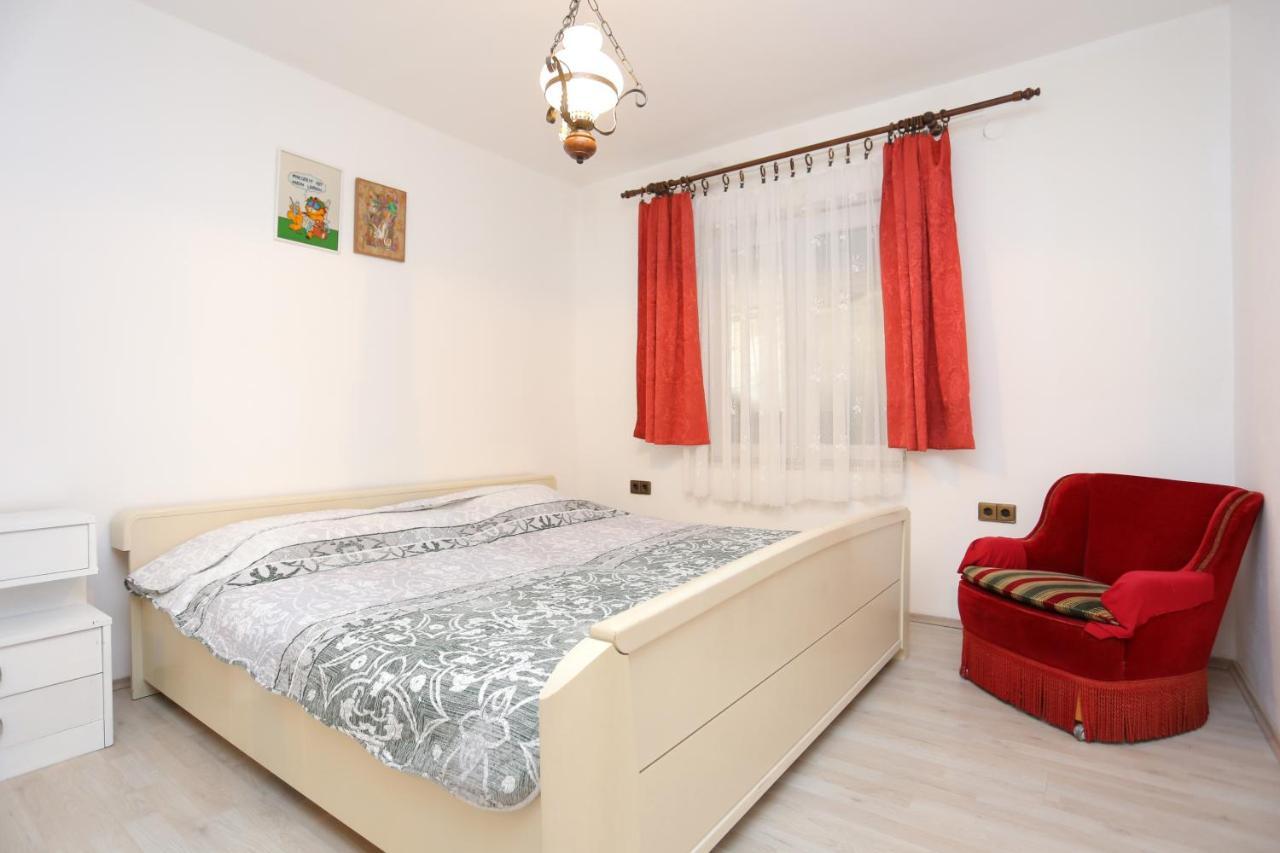 Apartments With A Parking Space Stanici, Omis - 2818 Tice 外观 照片